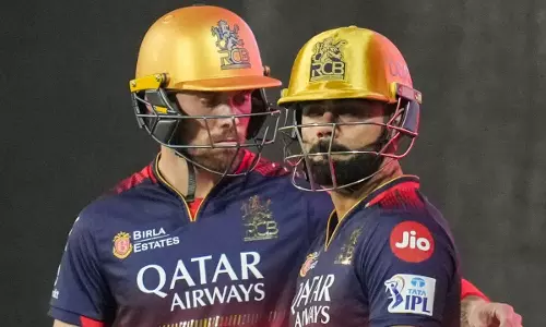 RCB vs DC: కోహ్లీ తప్పు కారణంగా సాల్ట్ రనౌట్: సోషల్ మీడియాలో విమర్శలు!