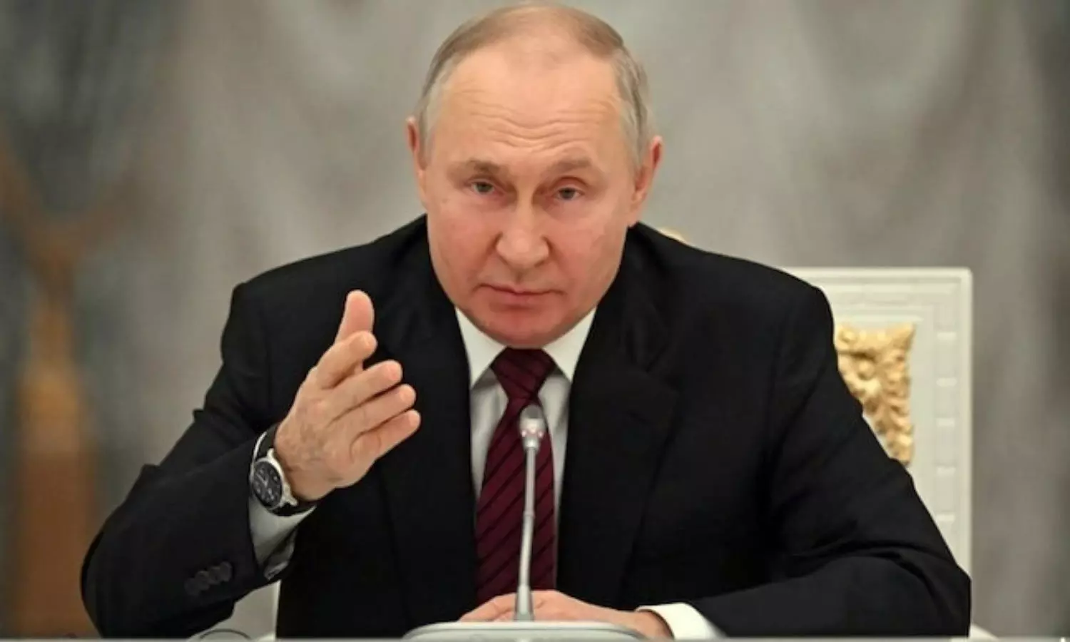 Putin: యుద్ధాన్ని ఆపేస్తున్నాం.. పుతిన్ సంచలన ప్రకటన.. కానీ...! Putin