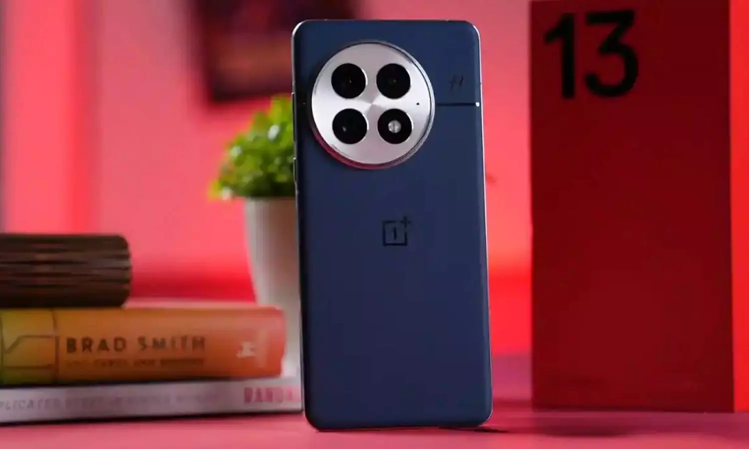 OnePlus 13 Offer: వన్ప్లస్ నుంచి అదిరిపోయే ఆఫర్లు.. మరీ ఇంత తక్కువ ధరనా..? OnePlus 13 Offer