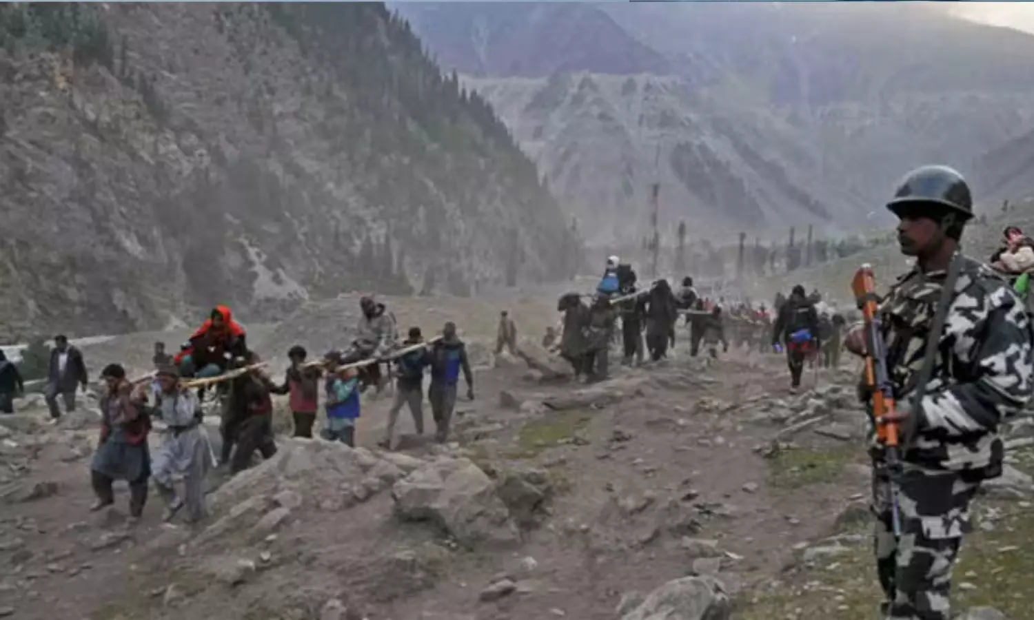 Terror Attack at Pahalgam: జమ్మూ కాశ్మీర్లో ఉగ్రవాదుల దాడి... ఐదుగురు టూరిస్టులకు గాయాలు terror attack