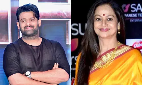 Prabhas: ప్రభాస్‌కు తల్లిగా పుడితే బాగుండు.. వచ్చే జన్మలో నా కోరిక అదే.. సీనియర్‌ నటి ఇంట్రెస్టింగ్‌ కామెంట్స్
