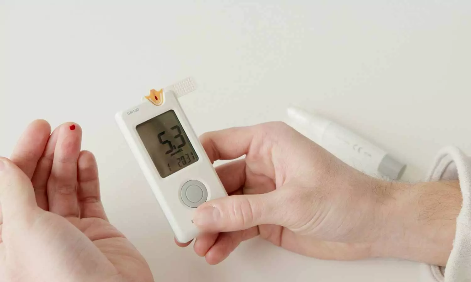Diabetes: మండు వేసవిలో డయాబెటిస్ రోగులు గ్లూకోజ్ లెవెల్స్ ఎలా కంట్రోల్ లో ఉంచుకోవాలి? Diabetes