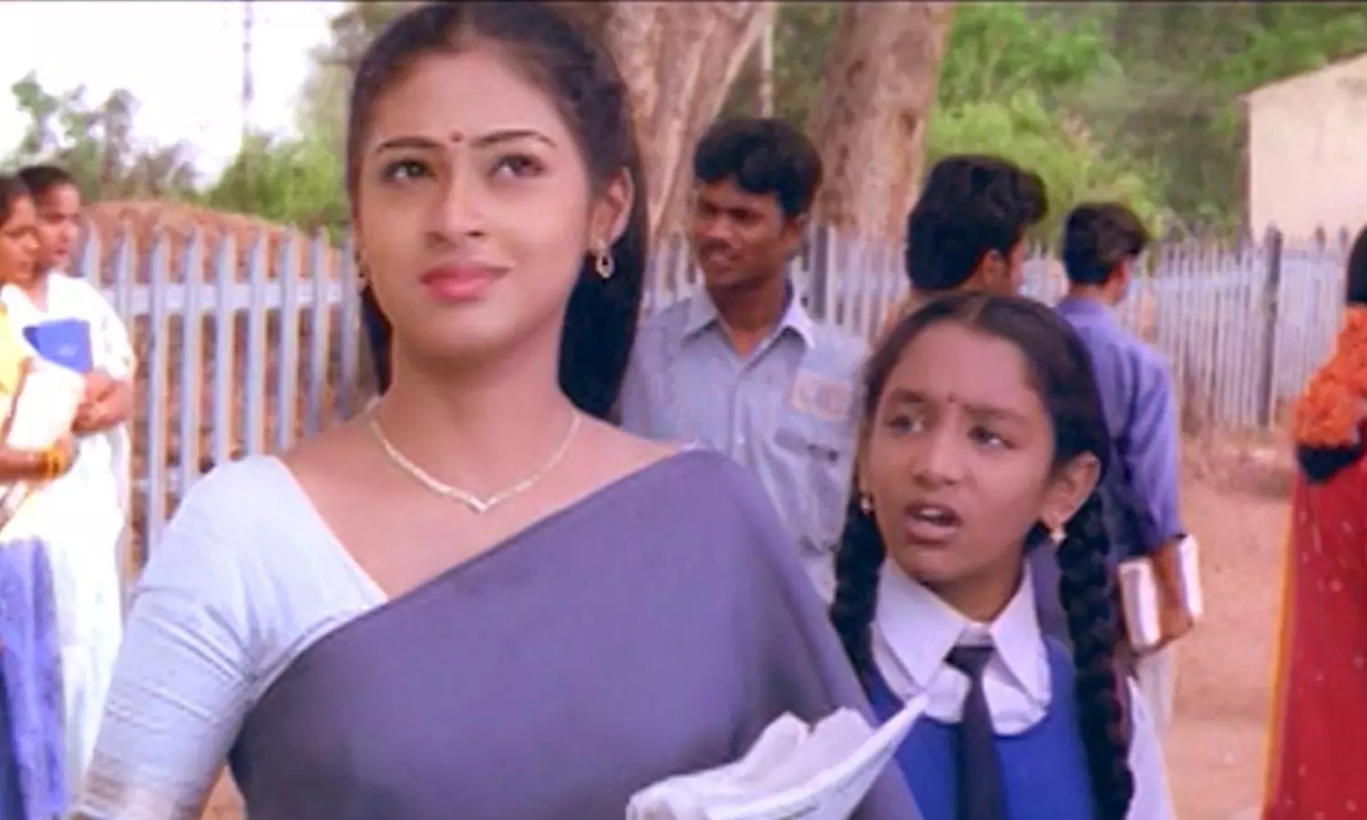 Actress: ఓరి నాయనో.. జయం మూవీలో సదా చెల్లి ఇప్పుడెలా ఉందో చూశారా.? Jayam Child Actress Shwetha Then and Now You Wont Believe Her Transformation