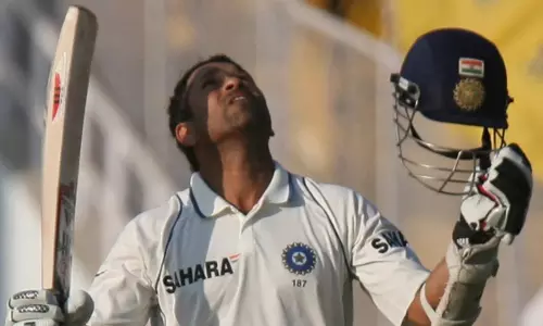 Sachin Birthday: ముంబై వీధుల్లో పుట్టిన ఓ కుర్రాడు.. క్రికెట్ దేవుడిగా ఎదిగిన అద్భుత ప్రస్థానం!