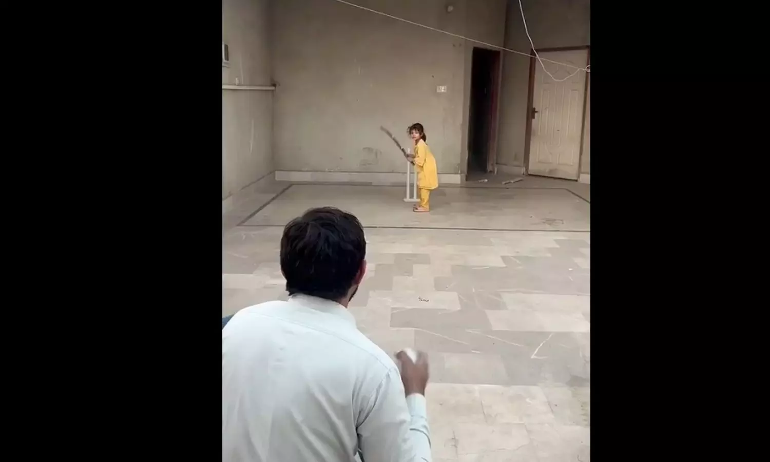 Viral Video: ఈ పాకిస్థానీ చిన్నారి ట్యాలెంట్కు ఎవరైనా ఫిదా అవ్వాల్సిందే.. రోహిత్ శర్మతో పోల్చుతోన్న నెటిజన్లు Viral Video: ఈ పాకిస్థానీ చిన్నారి ట్యాలెంట్కు ఎవరైనా ఫిదా అవ్వాల్సిందే.. రోహిత్ శర్మతో పోల్చుతోన్న నెటిజన్లు