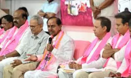 Telangana: నేడు బీఆర్ఎస్  బాహుమలి బహిరంగ సభ.. దారులన్నీ ఓరుగల్లు వైపే