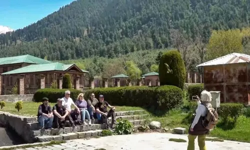 Pahalgam Tourists