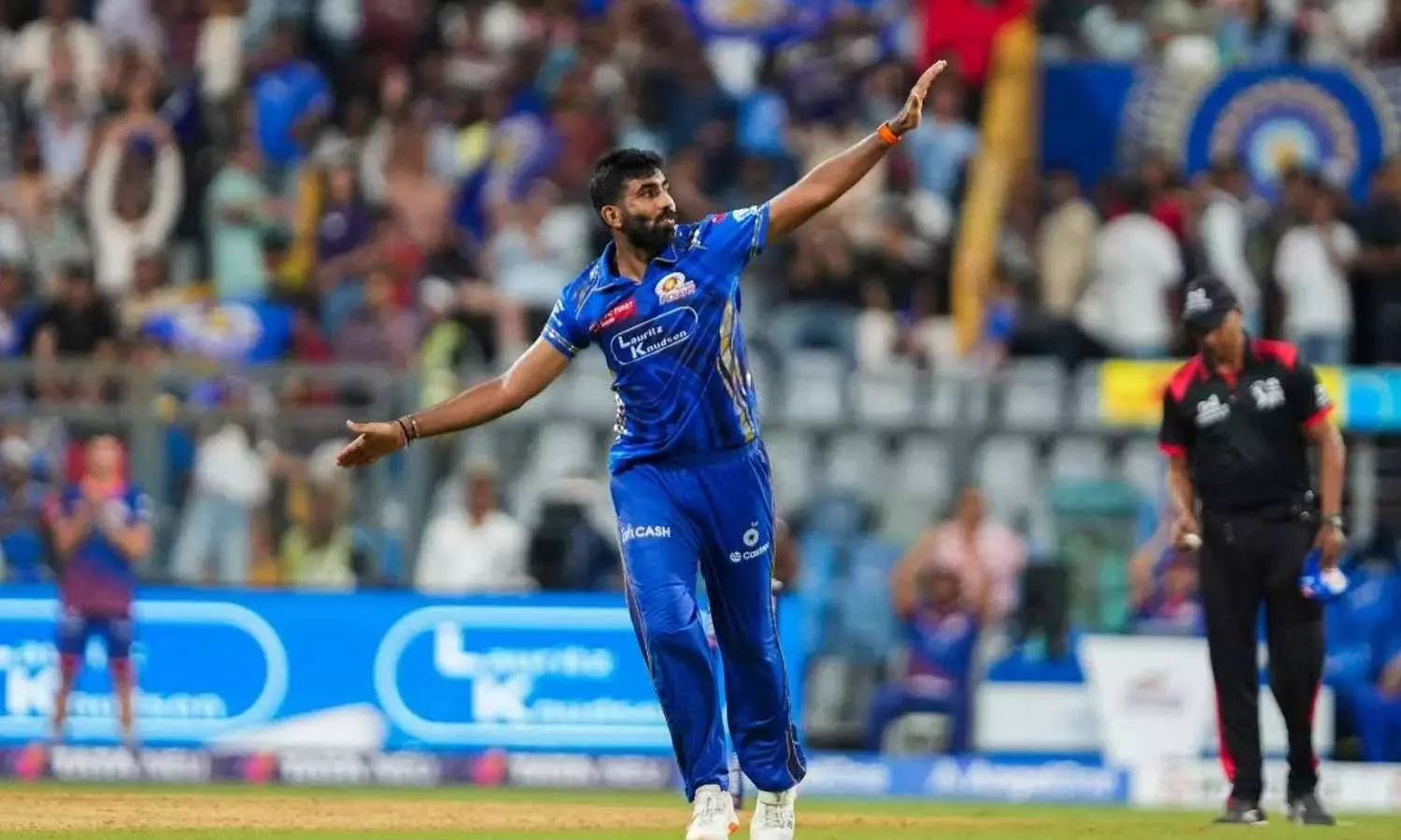 Jasprit Bumrah : మలింగ రికార్డు బద్దలు.. ముంబై తరఫున అత్యధిక వికెట్లు తీసిన బుమ్రా! Jasprit Bumrah