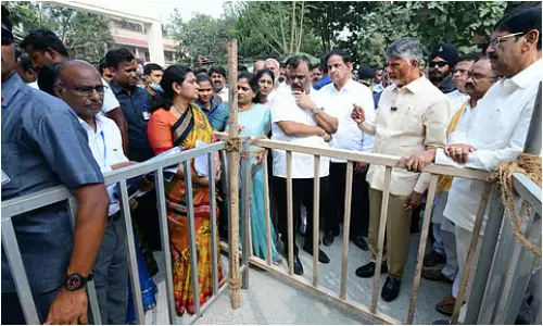 Simhachalam: సింహాచలం ఘటన మృతుల కుటుంబాలకు రూ.25 లక్షల పరిహారం..