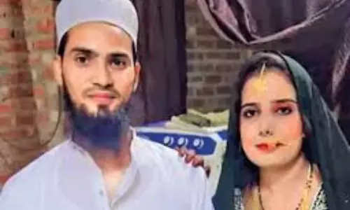 UP: గడ్డం మొగుడు వద్దు.. క్లీన్ షేవ్ మరిదే ముద్దు.. ఈ భార్య ఏం చేసిందో తెలిస్తే మీరు తల గోక్కుంటారు UP: గడ్డం మొగుడు వద్దు.. క్లీన్ షేవ్ మరిదే ముద్దు.. ఈ భార్య ఏం చేసిందో తెలిస్తే మీరు తల గోక్కుంటారు