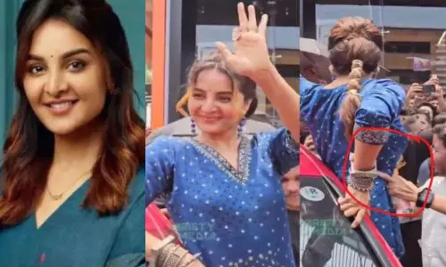 Fan Misbehaves with Actress Manju Warrier at Event Viral Video Sparks Outrage Fan Misbehaves with Actress Manju Warrier at Event Viral Video Sparks Outrage