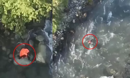 Pahalgam Terrorist Attack: పహల్గామ్ ఉగ్రవాదులకు సహకరించిన వ్యక్తి మృతి.. తప్పించుకునే ప్ర‌య‌త్నంలో..