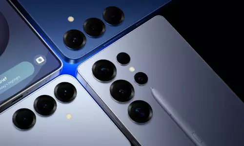 Samsung Galaxy S25 Ultra Big Price Drop: బ్లాస్టింగ్ ఆఫర్.. సామ్సంగ్ గెలాక్సీ S25 అల్ట్రాపై రూ. 24వేలు డిస్కౌంట్.. ఇప్పుడే కొనేసుకోవడం బెటర్..! Samsung Galaxy S25 Ultra Big Price Drop: బ్లాస్టింగ్ ఆఫర్.. సామ్సంగ్ గెలాక్సీ S25 అల్ట్రాపై రూ. 24వేలు డిస్కౌంట్.. ఇప్పుడే కొనేసుకోవడం బెటర్..!