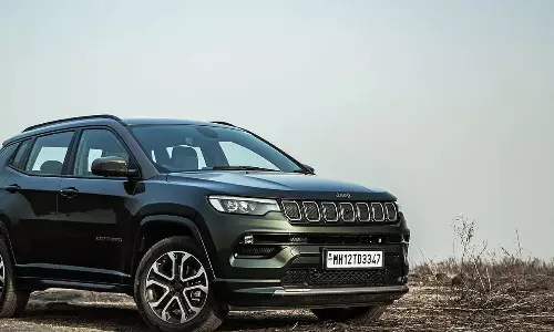 Jeep Compass Discounts: జీప్ బంపర్ ఆఫర్.. రూ.2.80 లక్షల వరకు తగ్గింపుతో కారును సొంతం చేసుకునే ఛాన్స్.. లిమిటెడ్ కాలం వరకే అవకాశం..!