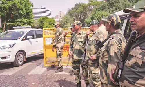 Delhi to test air sirens today security beefed up amid India-Pak tensions Delhi to test air sirens today security beefed up amid India-Pak tensions