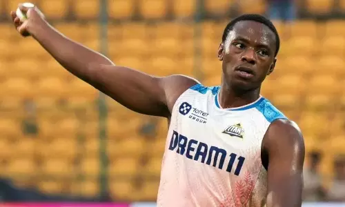 IPL 2025 : ఐపీఎల్ కాదు దేశమే ముఖ్యం... టోర్నీని వీడనున్న 8మంది క్రికెటర్లు IPL 2025 : ఐపీఎల్ కాదు దేశమే ముఖ్యం... టోర్నీని వీడనున్న 8మంది క్రికెటర్లు