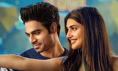 లైఫ్, లవ్, & రాక్స్టార్ దేవిశ్రీ ప్రసాద్ కలిసి తీసుకొస్తున్నారు – కిరీటి రెడ్డి, శ్రీలీల జంటగా ‘జూనియర్’ చిత్రంలోని ఫస్ట్ సింగిల్ లెట్స్ లివ్ దిస్ మోమెంట్ విడుదల లైఫ్, లవ్, & రాక్స్టార్ దేవిశ్రీ ప్రసాద్ కలిసి తీసుకొస్తున్నారు – కిరీటి రెడ్డి, శ్రీలీల జంటగా ‘జూనియర్’ చిత్రంలోని ఫస్ట్ సింగిల్ లెట్స్ లివ్ దిస్ మోమెంట్ విడుదల