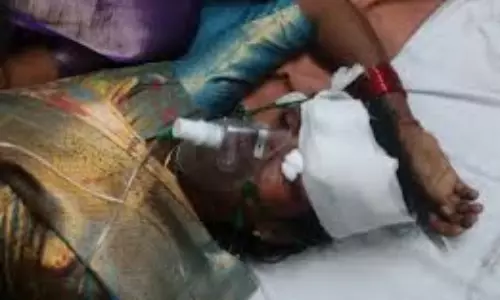 Fatal road accident in Parigi, Vikarabad district Four people died on the spot Fatal road accident in Parigi, Vikarabad district Four people died on the spot