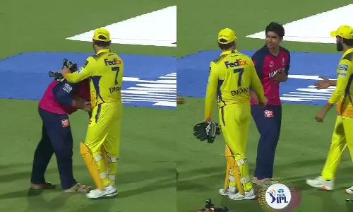 vaibhav suryavanshi touched ms dhoni feet in csk vs rr ipl match video viral
