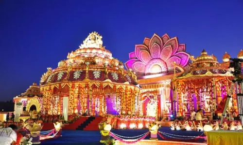 Tollywood: ఈ టాలీవుడ్ హీరో పెళ్లికి రూ. 100 కోట్లు ఖర్చయ్యాయి.. ఎవరో తెలుసా.? Tollywood: ఈ టాలీవుడ్ హీరో పెళ్లికి రూ. 100 కోట్లు ఖర్చయ్యాయి.. ఎవరో తెలుసా.?