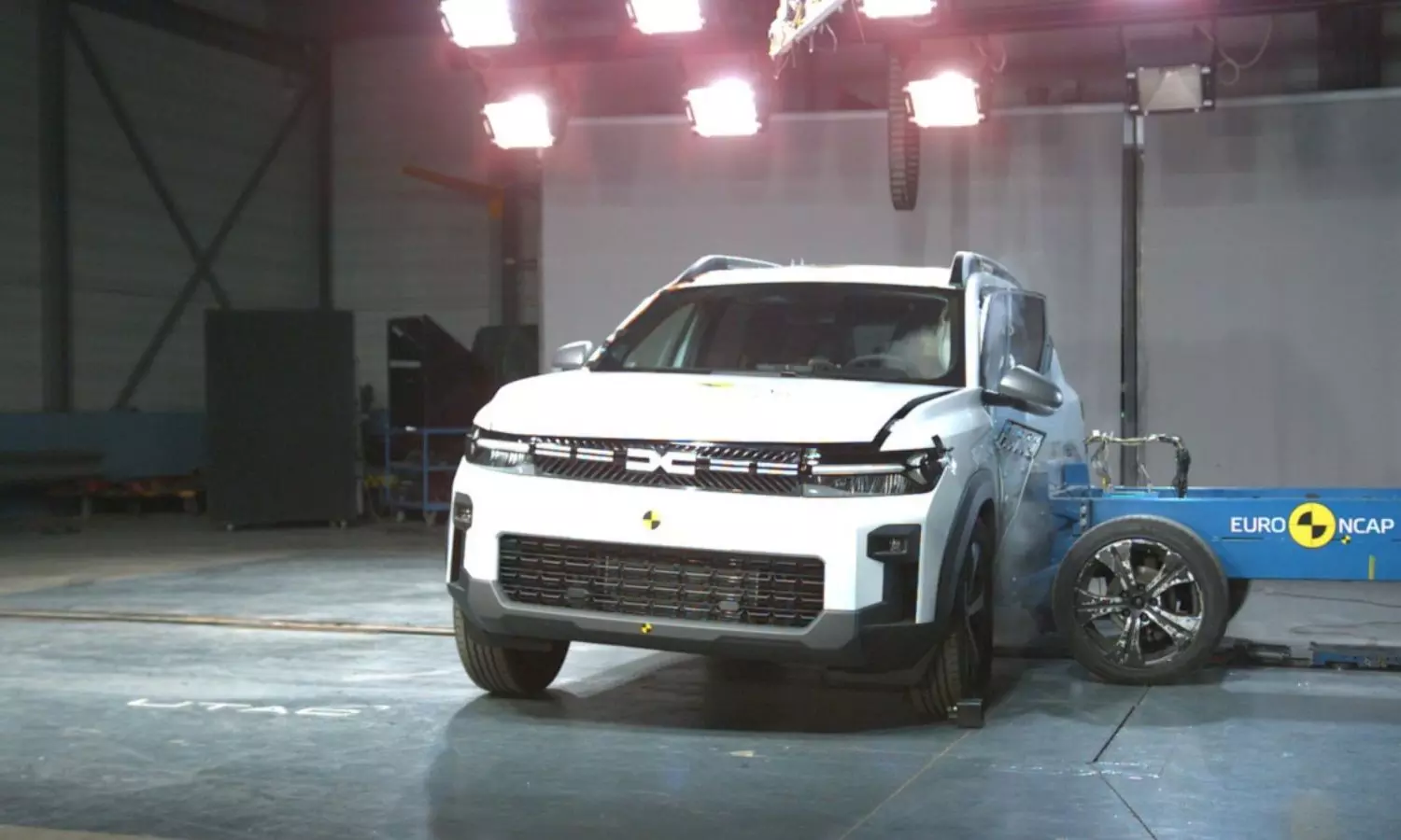 Renault Duster 7 Seater Crash Test: 7 సీటర్ రెనాల్ట్ డస్టర్.. క్రాష్ టెస్ట్‌లో ఊహించని రిజల్ట్.. ఇవిగో పూర్తి వివరాలు..!