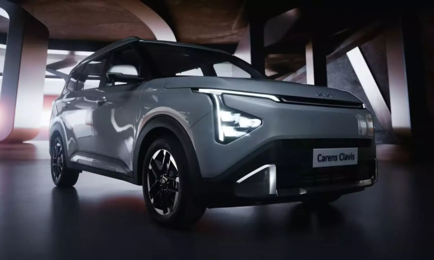 Kia Carens Clavis: కొత్త ఫ్యామిలీ కారు.. కియా కేరెన్స్ క్లావిస్ దిగింది.. ఫీచర్స్ అమేజింగ్..! Kia Carens Clavis: కొత్త ఫ్యామిలీ కారు.. కియా కేరెన్స్ క్లావిస్ దిగింది.. ఫీచర్స్ అమేజింగ్..!