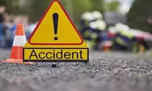 Five people died in a road accident at Guvvalacheruvu in Kadapa telugu news Five people died in a road accident at Guvvalacheruvu in Kadapa telugu news
