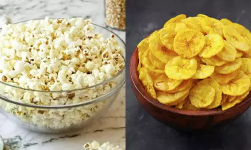 Popcorn vs Banana Chips