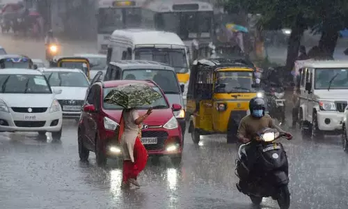 Telangana Weather Alert: తెలంగాణలో నేడు, రేపు భారీ వర్షాలకు అవకాశం – 14 జిల్లాలకు ఎల్లో అలర్ట్