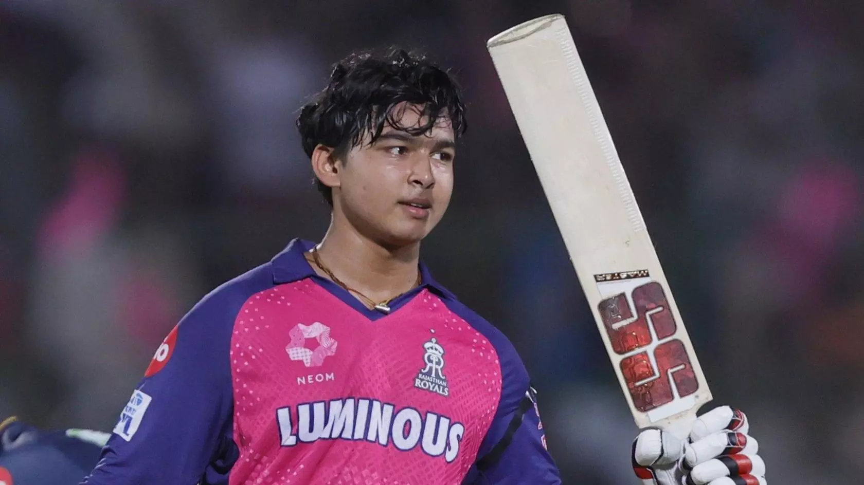 Vaibhav Suryavanshi: మరోసారి చెలరేగిన బుడ్డోడు – 90 బంతుల్లో 190 పరుగులతో విజృంభణ! Vaibhav Suryavanshi: మరోసారి చెలరేగిన బుడ్డోడు – 90 బంతుల్లో 190 పరుగులతో విజృంభణ!