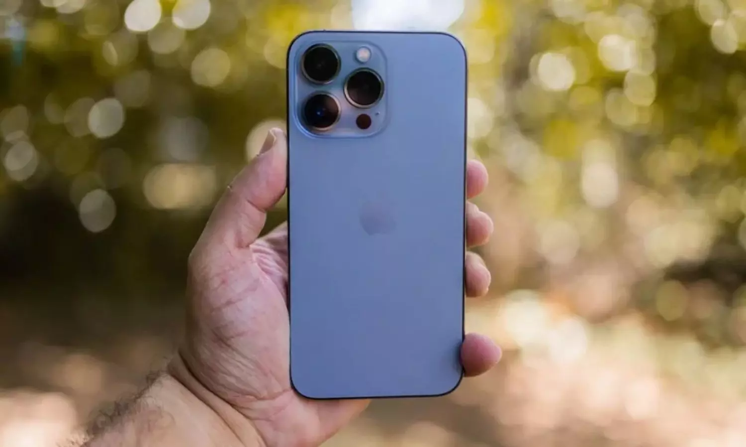 Amazon offers discounts on iPhone 16e