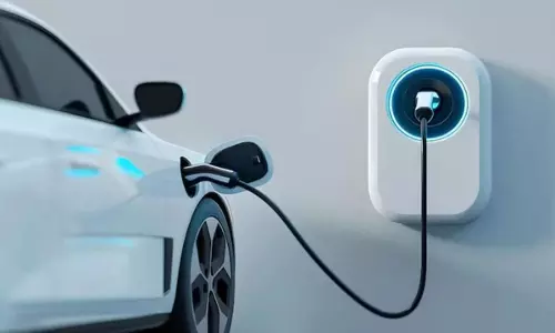 Electric Car : వానాకాలంలో మీ ఎలక్ట్రిక్ కారు సురక్షితంగా నడవాలంటే.. ఈ టిప్స్ పాటించండి
