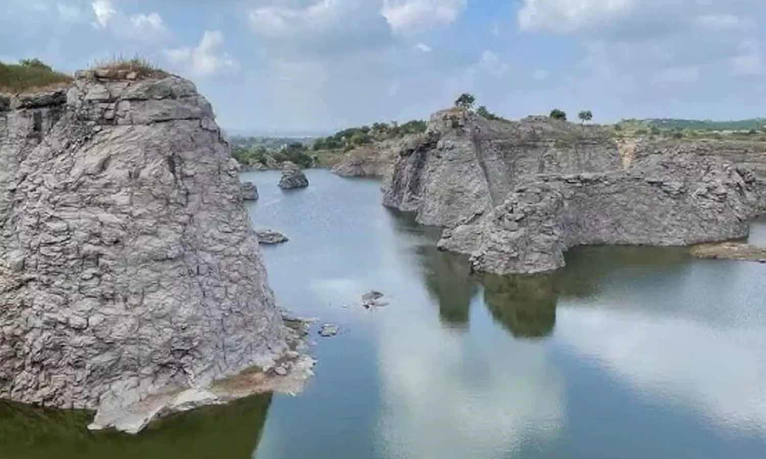 Hyderabad: మరీ ఇంత రీల్స్ పిచ్చా? రీల్స్ క్రేజ్‌తో ప్రాణాలు కోల్పోయిన యువకుడు