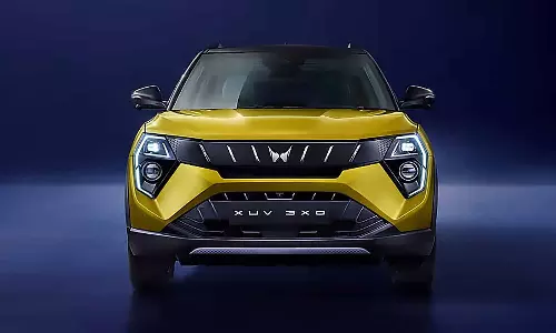 Mahindra XUV 3XO EMI