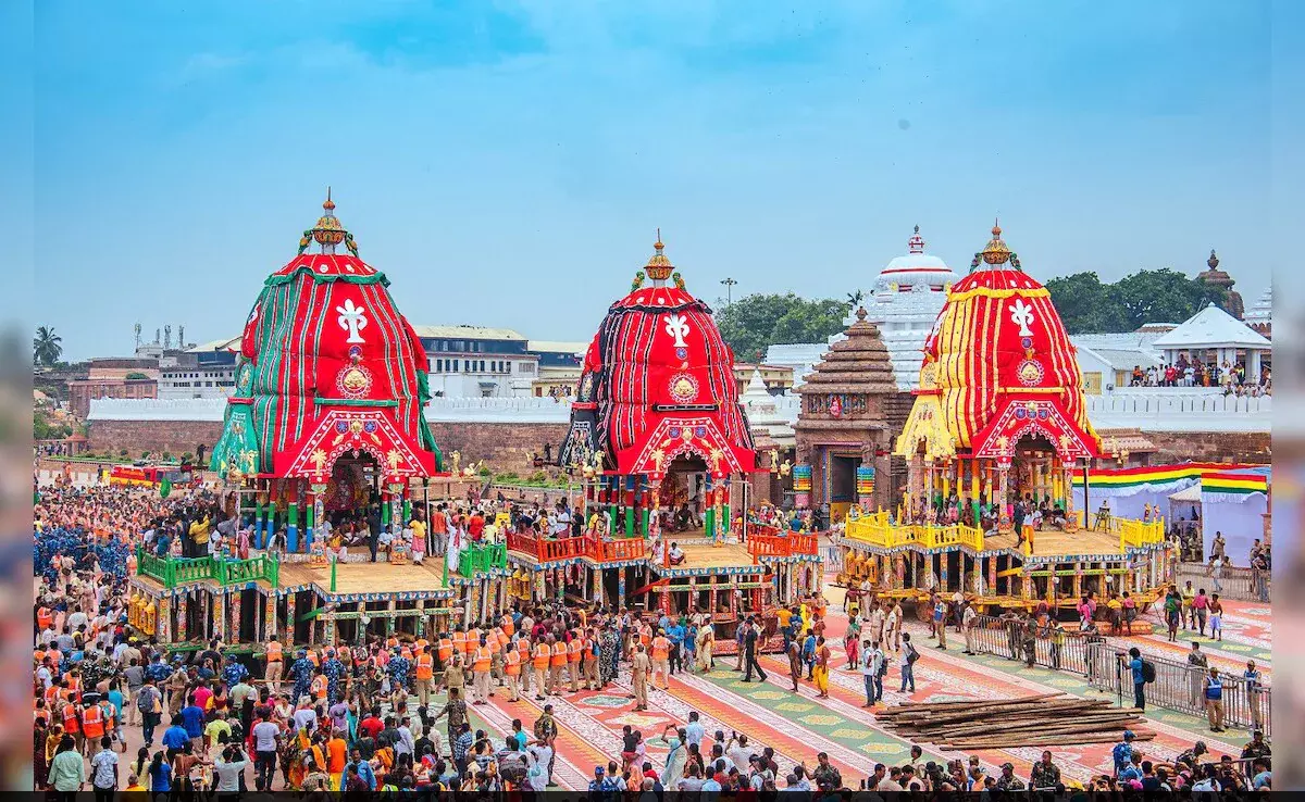 Puri Rath Yatra 2025: పూరీ రథయాత్ర వైభవంగా ప్రారంభం – ఈ సంవత్సరం ప్రత్యేకతలు ఇవే! Puri Rath Yatra 2025: పూరీ రథయాత్ర వైభవంగా ప్రారంభం – ఈ సంవత్సరం ప్రత్యేకతలు ఇవే!