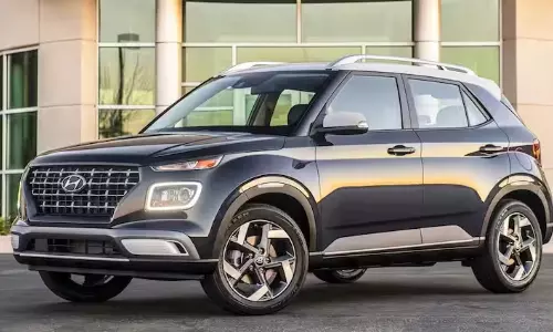 Hyundai Venue 2025 New Look Same Engines and a Threat to Compact SUVs Hyundai Venue 2025 New Look Same Engines and a Threat to Compact SUVs