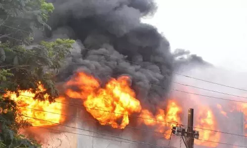 పాశమైలారంలో రియాక్టర్ పేలుడు | 8 మంది మృతి, పరిశ్రమలో విషాదఛాయలు