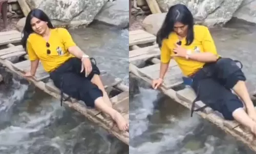 Girl Phone Dropped Water While Making Reel Video