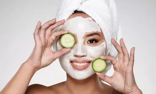 Instant Facial: ఐదు నిమిషాల్లో సింపుల్ ఫేషియల్ – మెరిసే చర్మం మీదే! Instant Facial: ఐదు నిమిషాల్లో సింపుల్ ఫేషియల్ – మెరిసే చర్మం మీదే!