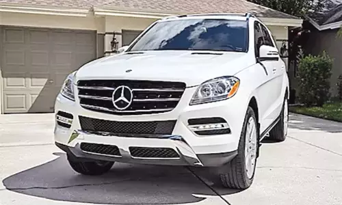 Delhi Old Vehicle Ban: ఢిల్లీలో కొత్త పాలసీ రచ్చ.. యజమానుల ఆవేదన.. లక్షల కార్లు చిల్లర ధరకే Delhi Old Vehicle Ban: ఢిల్లీలో కొత్త పాలసీ రచ్చ.. యజమానుల ఆవేదన.. లక్షల కార్లు చిల్లర ధరకే