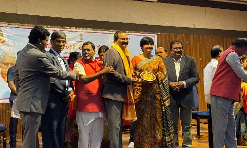 Dr. Amareshwar Dr. Amareshwar