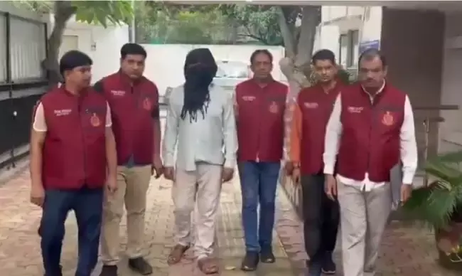 Serial Killer Arrested: 25 ఏళ్ల తర్వాత పోలీసులకు చిక్కిన టాక్సీ డ్రైవర్ల ఘోరహంతకుడు Serial Killer Arrested: 25 ఏళ్ల తర్వాత పోలీసులకు చిక్కిన టాక్సీ డ్రైవర్ల ఘోరహంతకుడు
