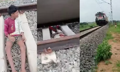 Odisha Minors Dangerous Train Reel Viral Video 2025