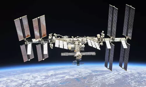 ISS over India: దిల్లీ గగనతలంపై ఐఎస్‌ఎస్‌ మెరుపులు.. వ్యోమగామి శుభాంశుకు హాయ్‌ అంటూ శుభాకాంక్షలు!