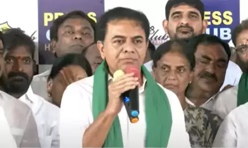 KTR: మాట తప్పడం సీఎం రేవంత్రెడ్డికి అలవాటే KTR: మాట తప్పడం సీఎం రేవంత్రెడ్డికి అలవాటే