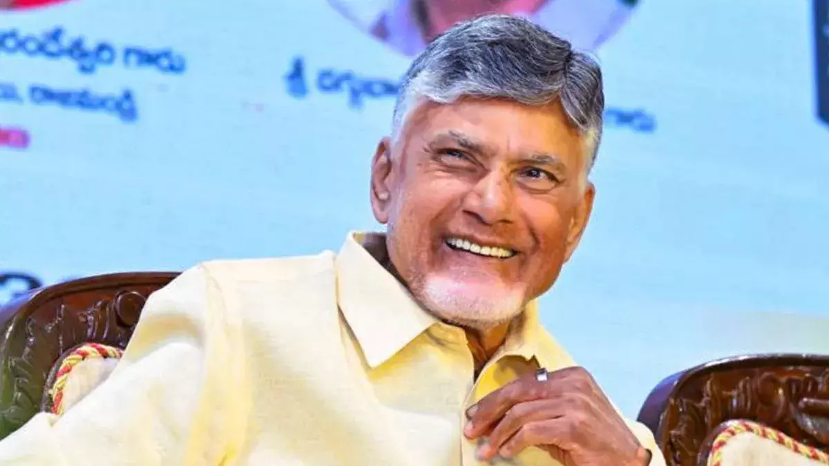 చంద్రబాబు కీలక ప్రకటన: మహిళలకు ఉచిత బస్సు ప్రయాణంపై పూర్తి క్లారిటీ!
