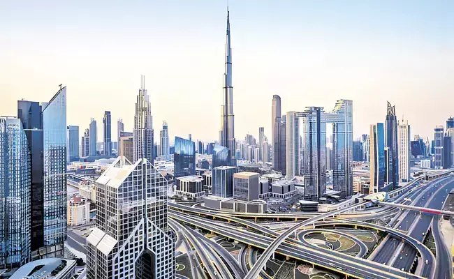 UAE: రూ.23 లక్షలకే గోల్డెన్‌ వీసా అంటూ వచ్చిన వార్తలపై క్లారిటీ.. అది ఫేక్‌న్యూస్‌