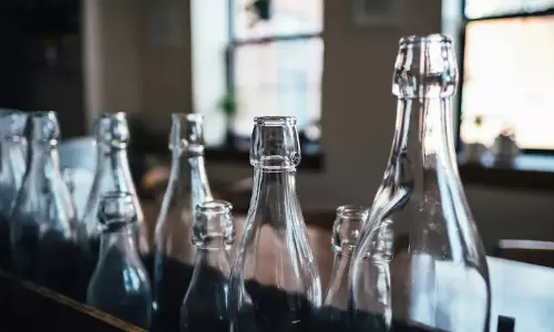 New Study Reveals Glass Bottles Have More Microplastics Than Plastic Bottles