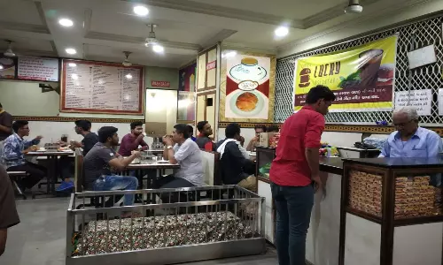Ahmedabad Lucky Restaurant Among Graves Famous Chai Bun Ahmedabad Lucky Restaurant Among Graves Famous Chai Bun
