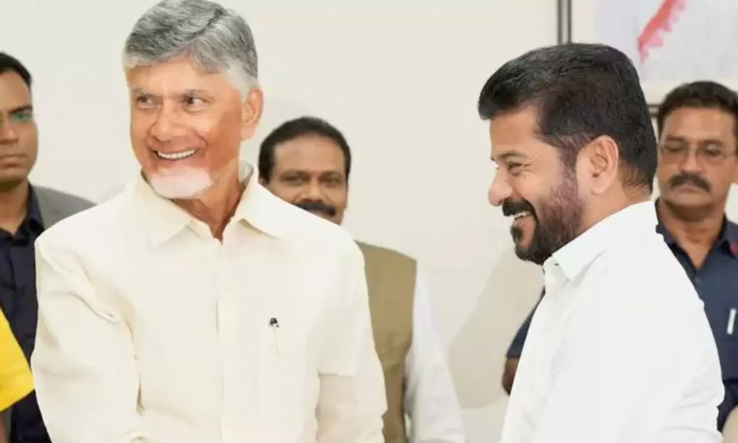 ఢిల్లీలో తెలుగురాష్ట్రాల సీఎంల భేటీ